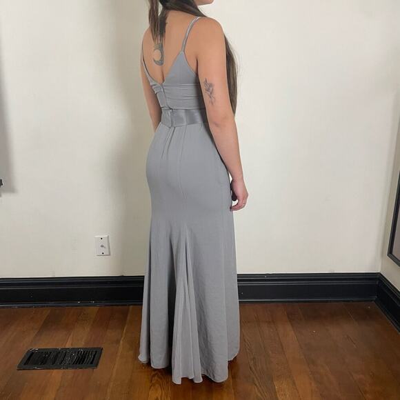 Vera Wang Formal Dress - Picture 4 of 5